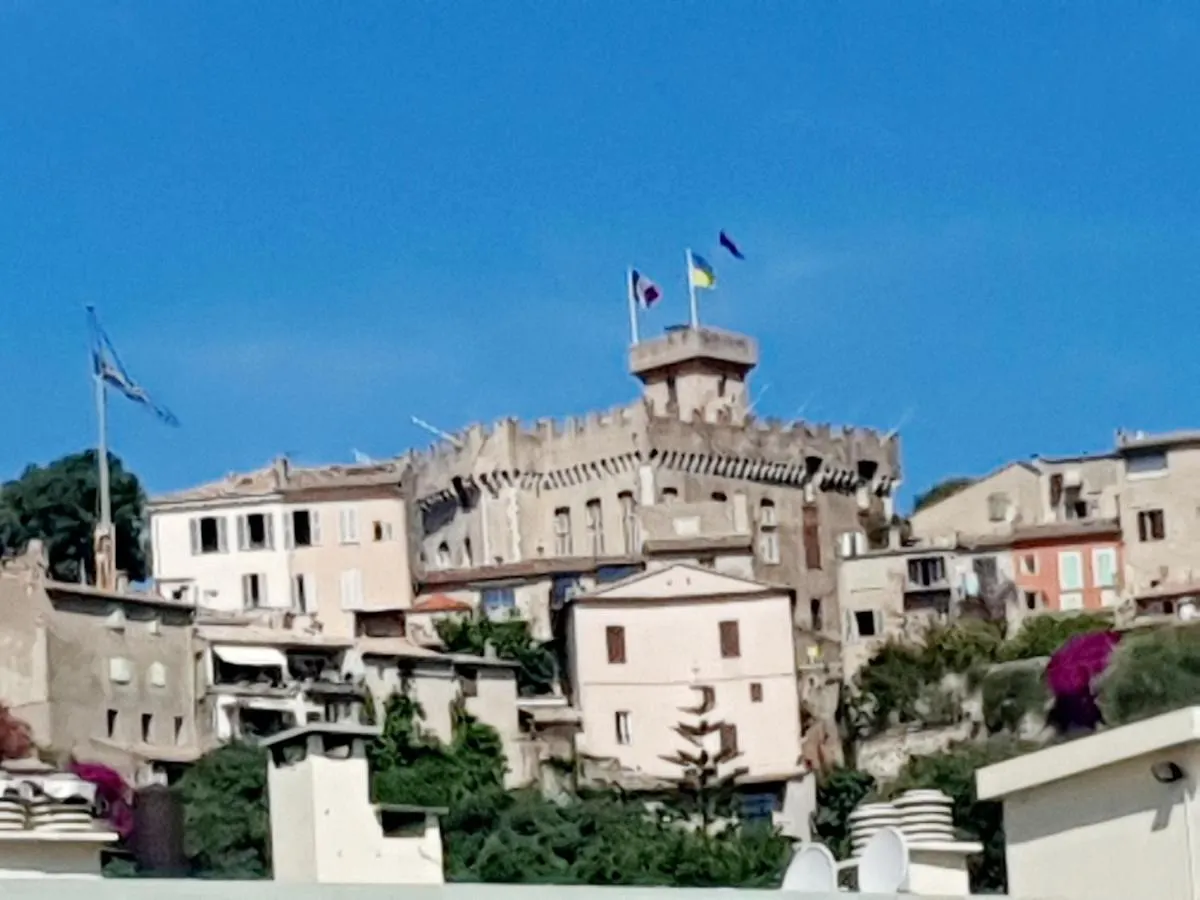 Appartement Traversant Avec Parking Gratuit Et Navette Gratuite Plage A 2 Mn A Pied 滨海卡涅 公寓