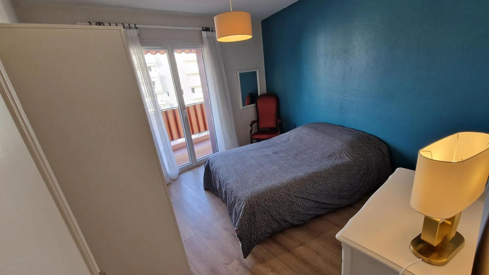 קאן סור מר Appartement Traversant Avec Parking Gratuit Et Navette Gratuite Plage A 2 Mn A Pied דירה קאן סור מר